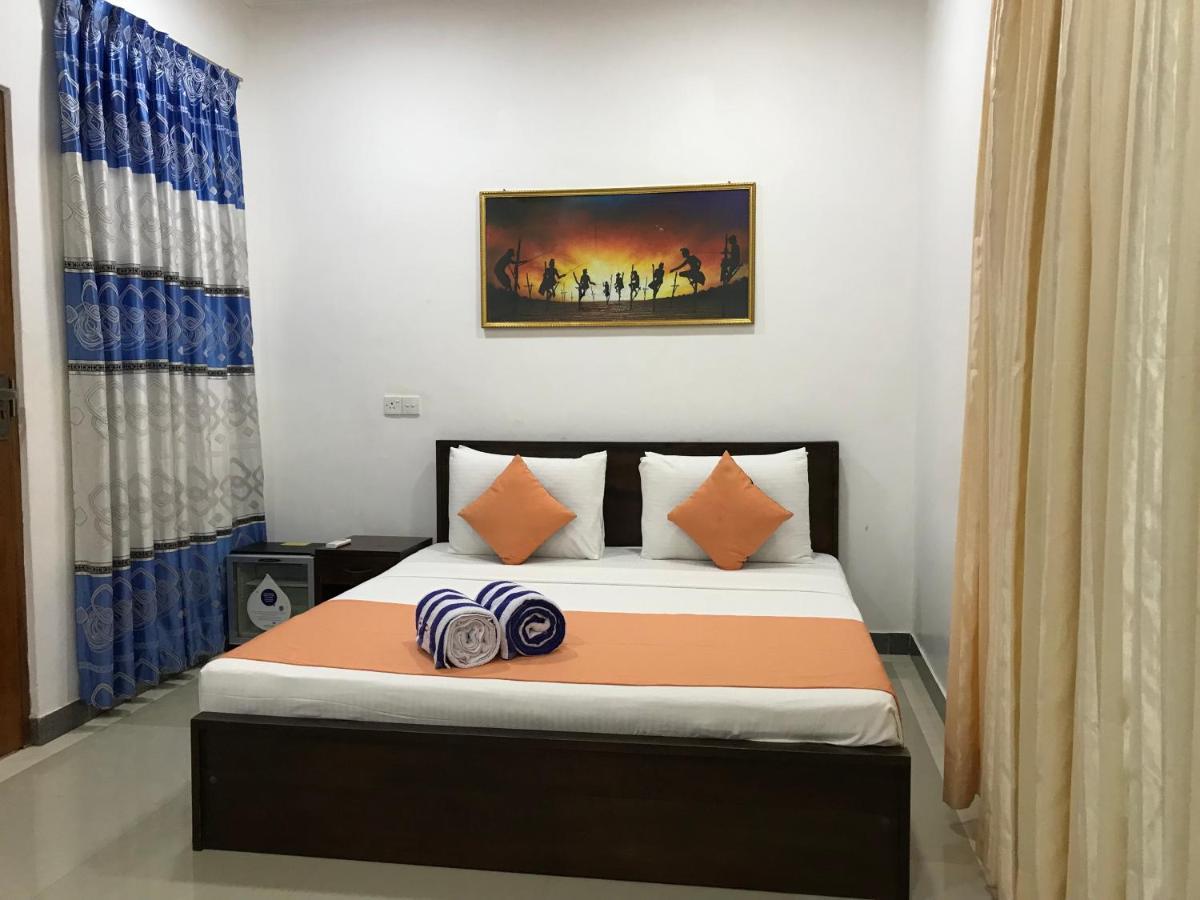 Paris Garden Resort Trincomalee Exterior photo